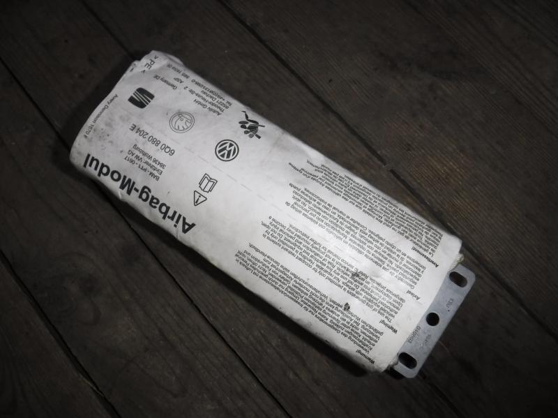 Подушка безопасности (Airbag)