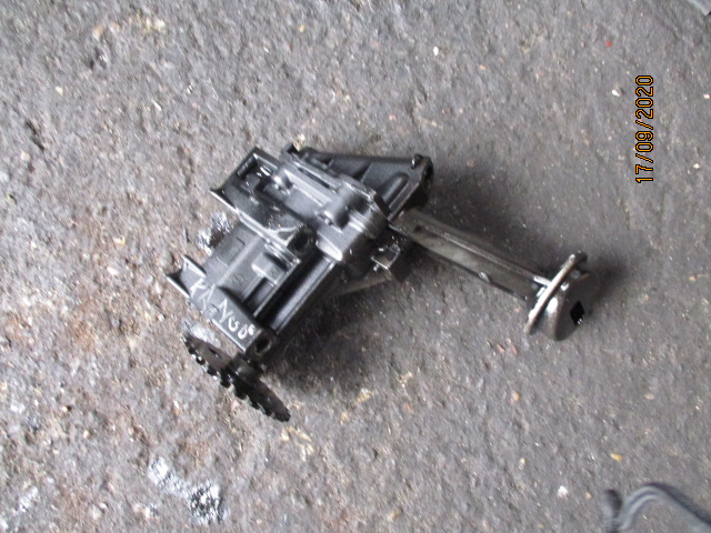 Насос масляный