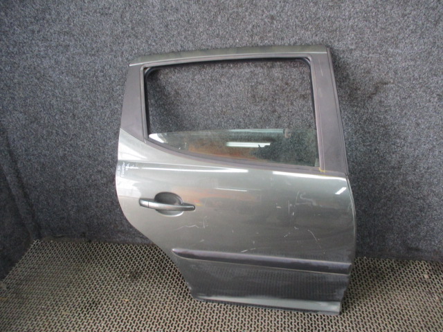 Дверь боковая