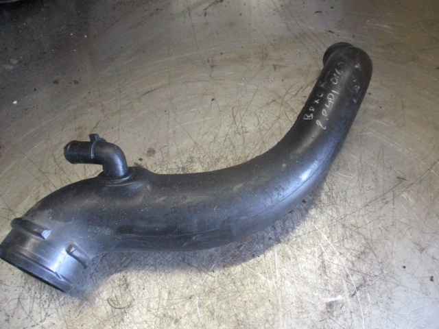 Патрубок воздушного фильтра