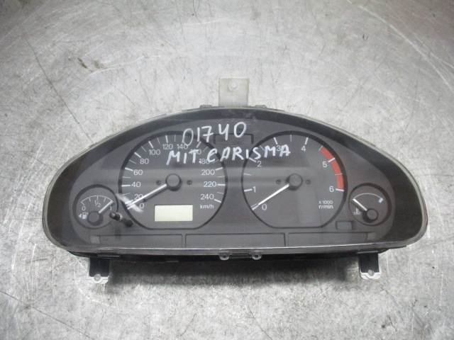 Щиток приборов(приборная панель)