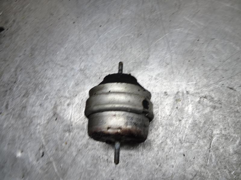 Подушка крепления двигателя