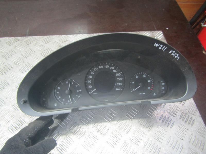 Щиток приборов(приборная панель)