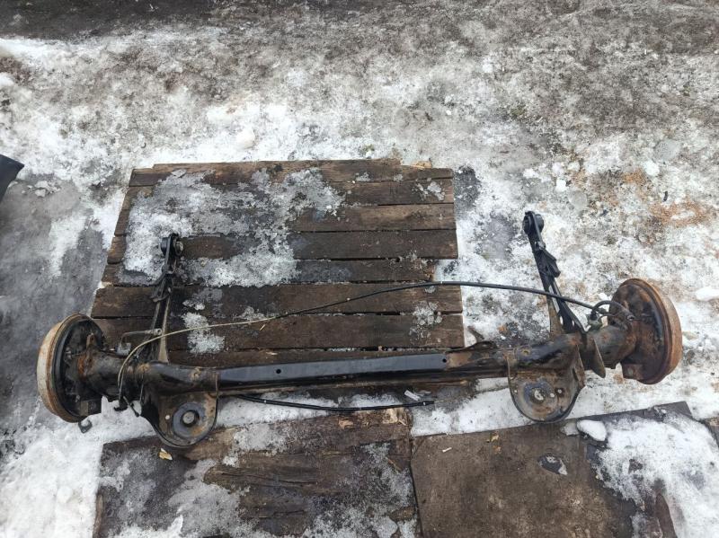 Балка подвески задняя