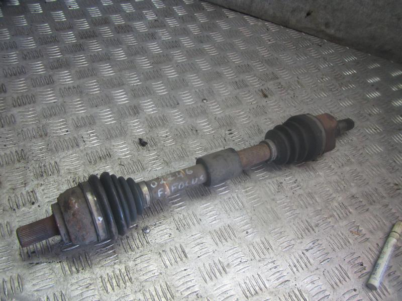 Полуось (приводной вал,шрус)