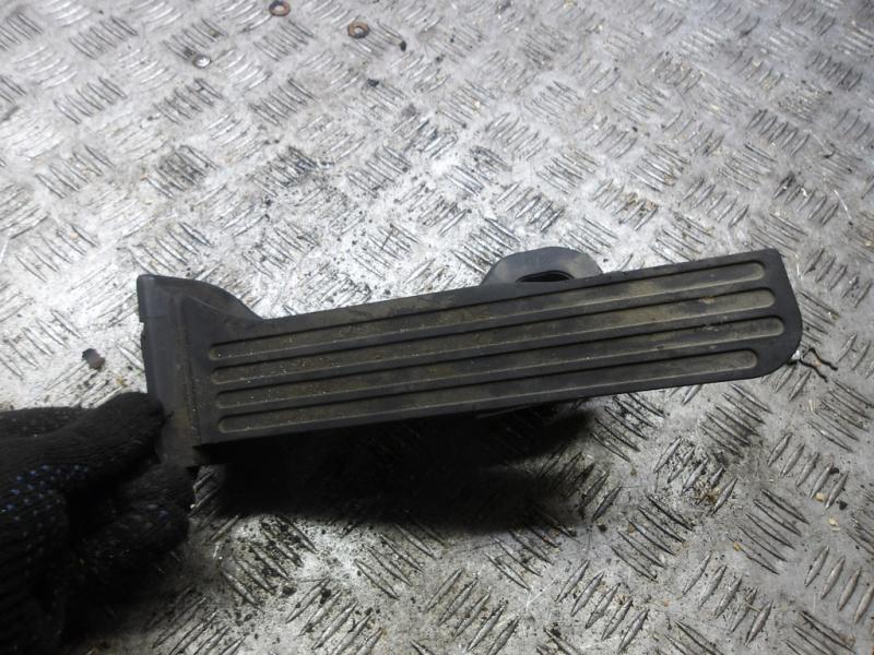 Педаль газа