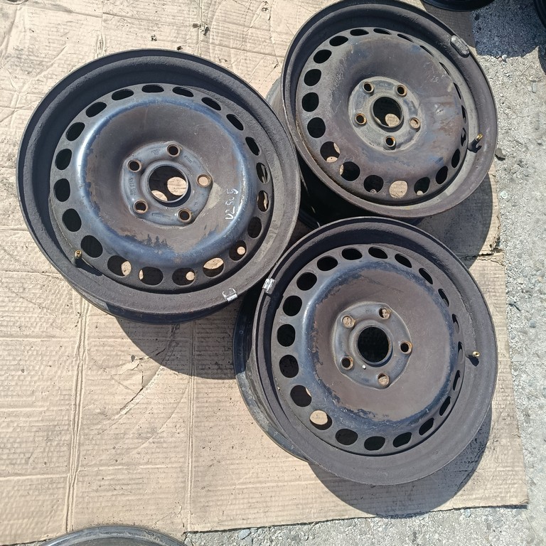 Диск колёсный металл R15